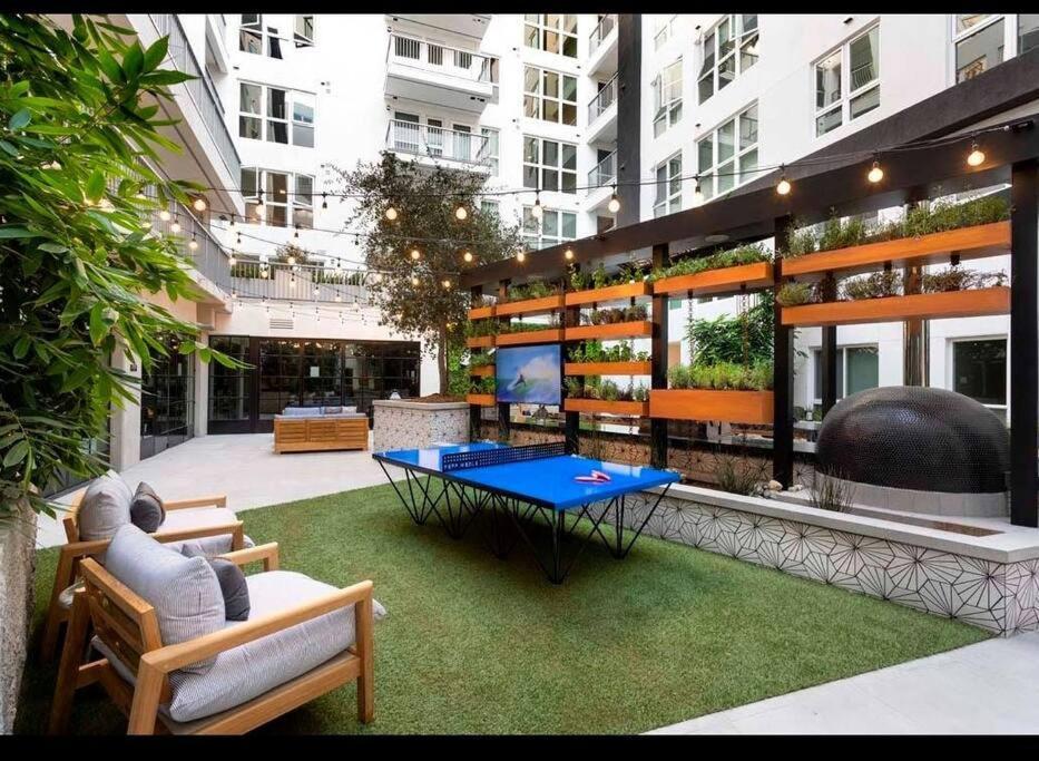Lux With Rooftop Pool By Petco Park And Convention Center 41 San Diego