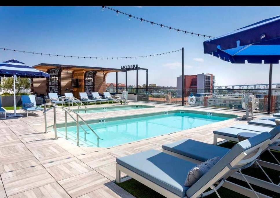 Lux With Rooftop Pool By Petco Park And Convention Center 41 *
