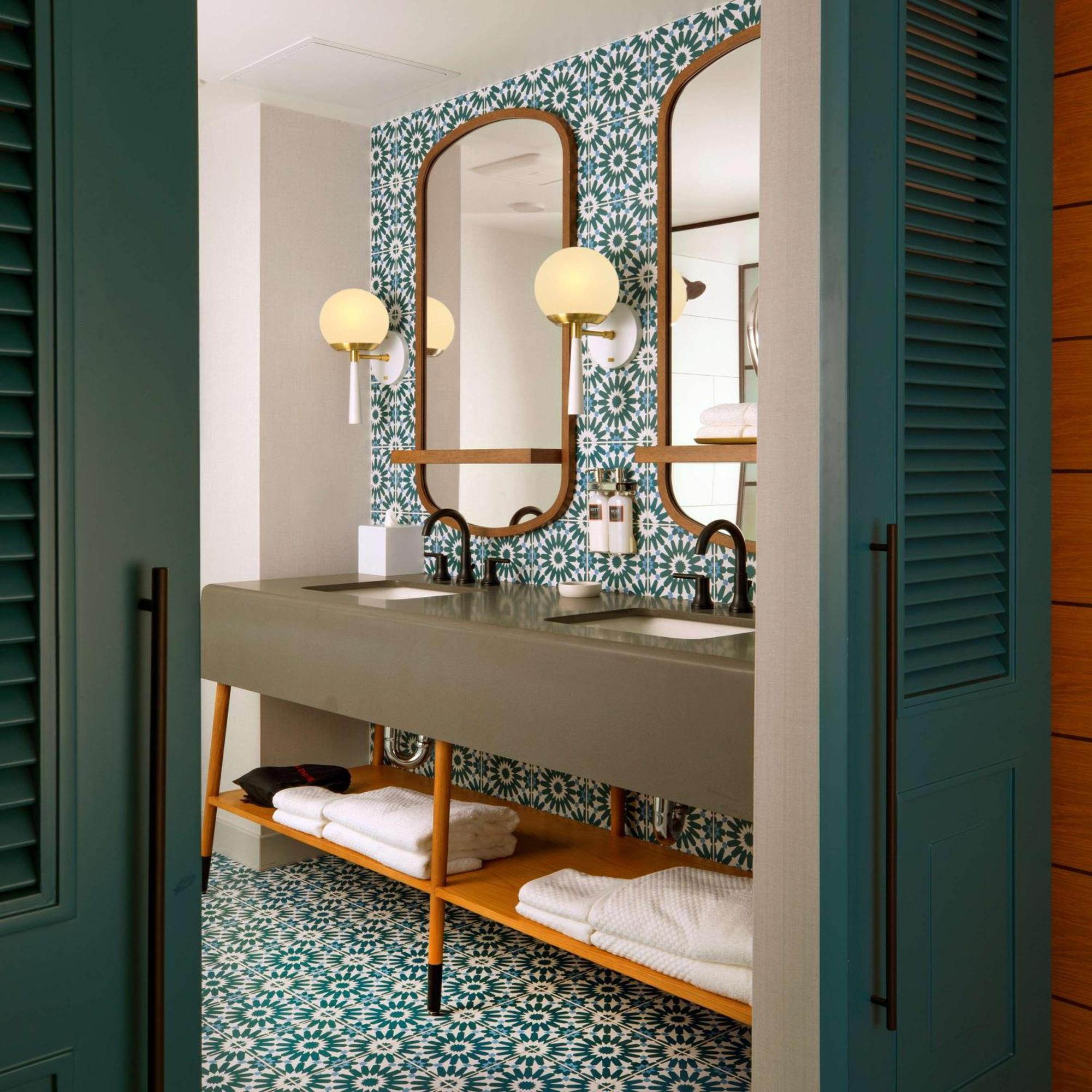 Hotel The Monsaraz San Diego, Tapestry Collection By Hilton San Diego