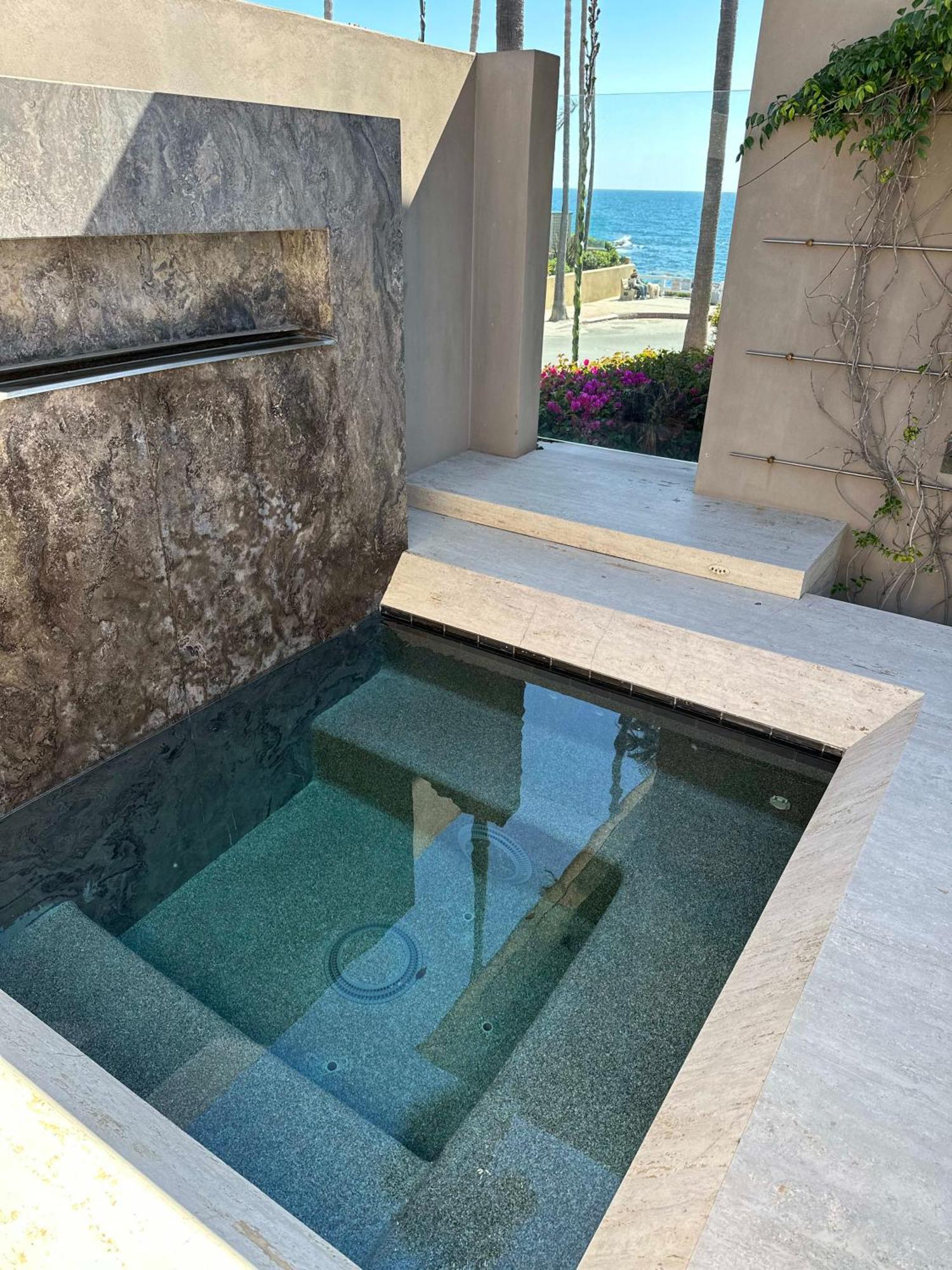 Luxury Beachfront With Hot Tub & Ocean Views Holiday home San Diego