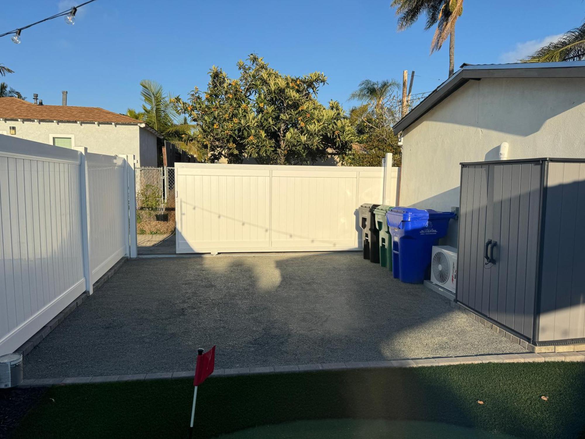 *golden Getaway* 5 Beds / 8 Minutes To Downtown *