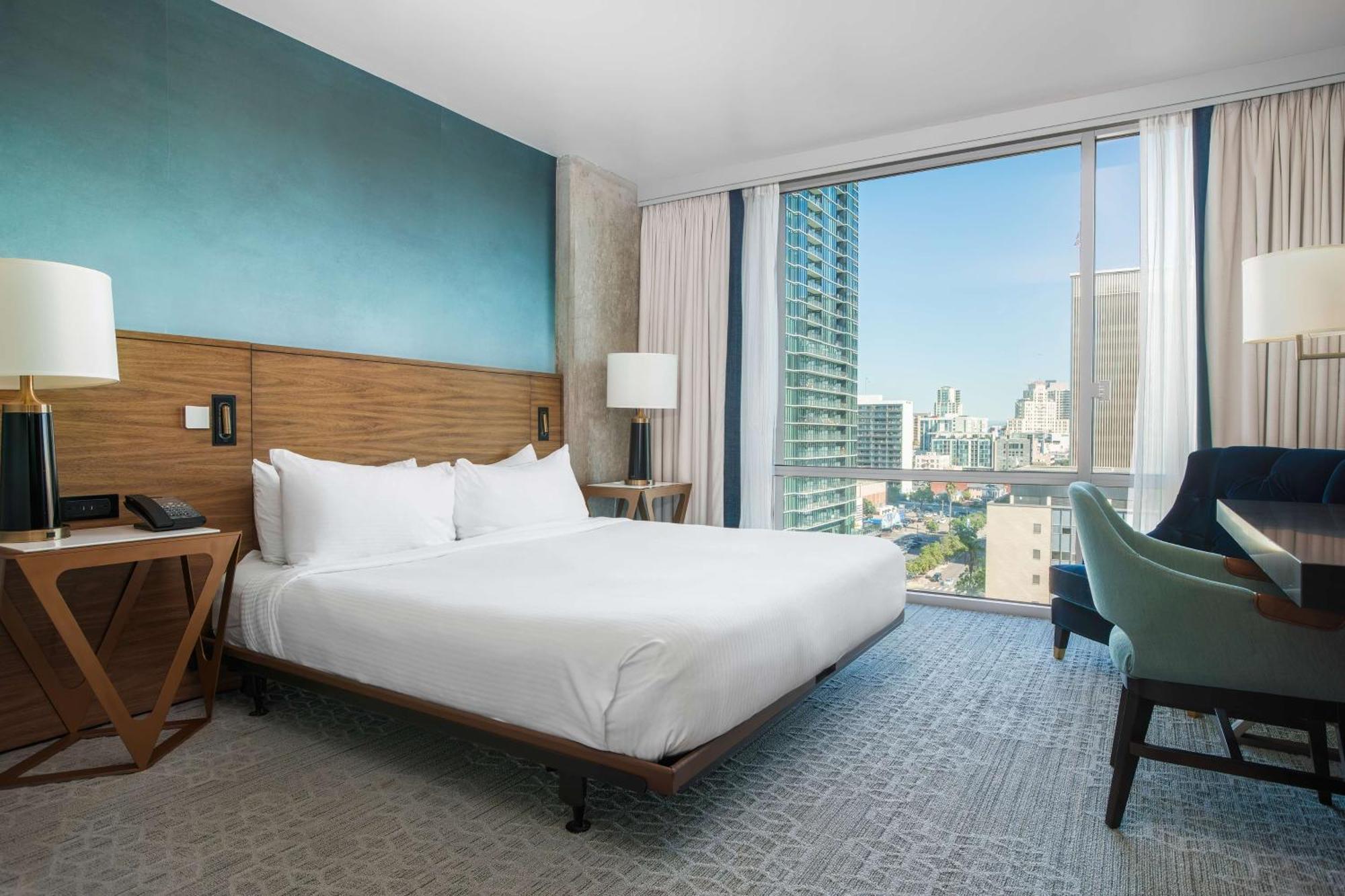 Carte Downtown, Curio Collection By Hilton