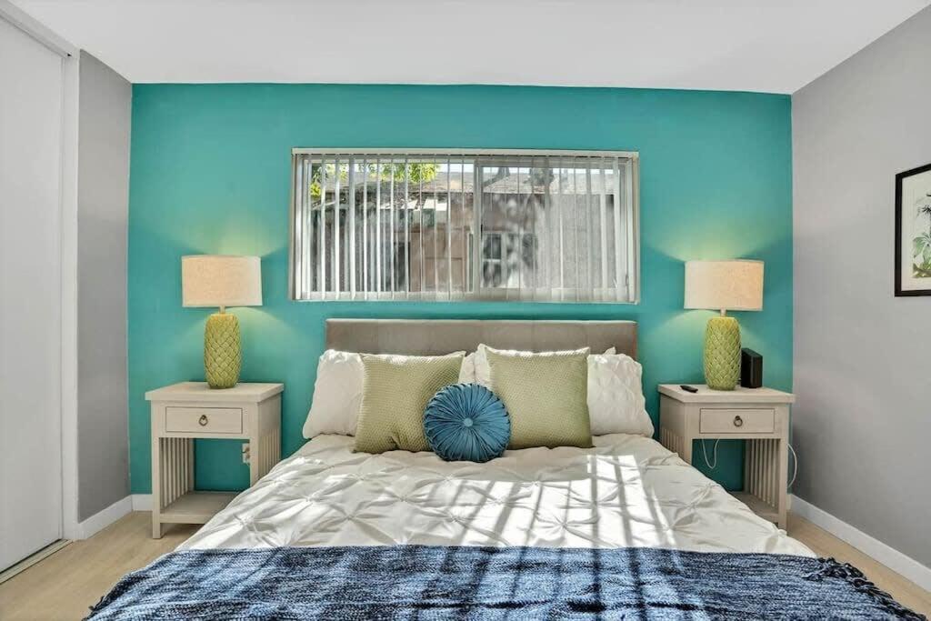Northpark-businesstraveler-pets-w D-free-parking San Diego