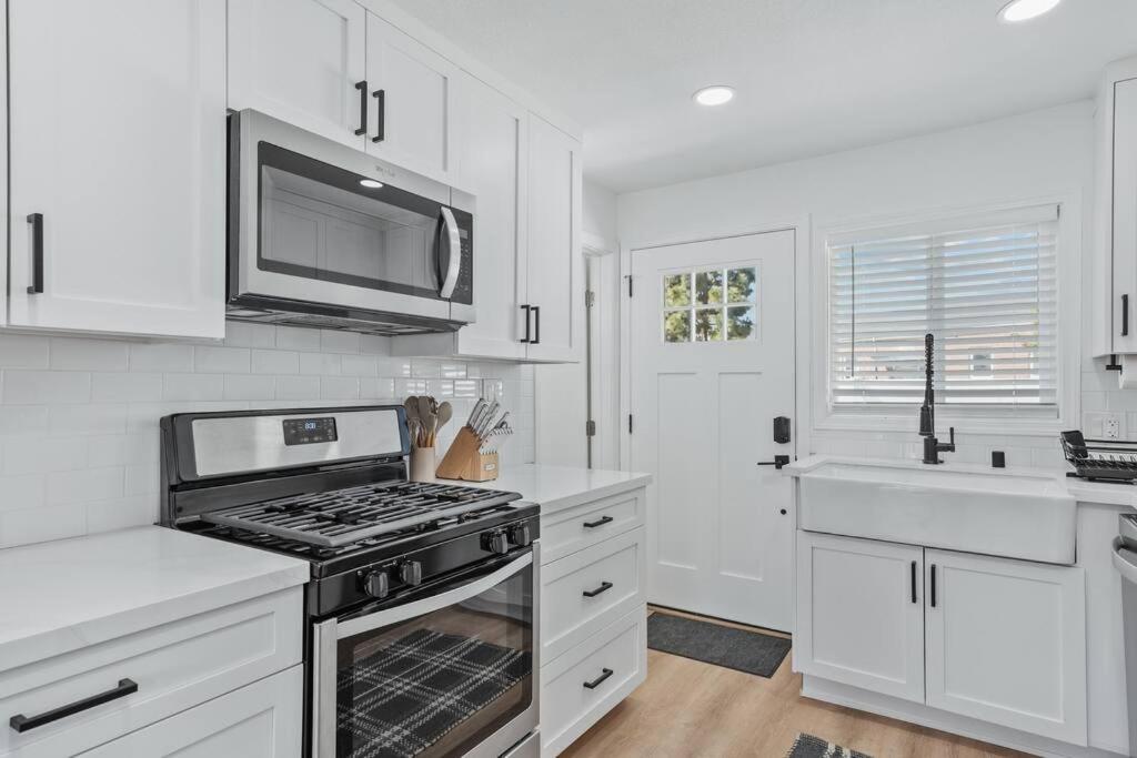 Holiday home Orange Blossom -2br Free Ev Charger & Parking