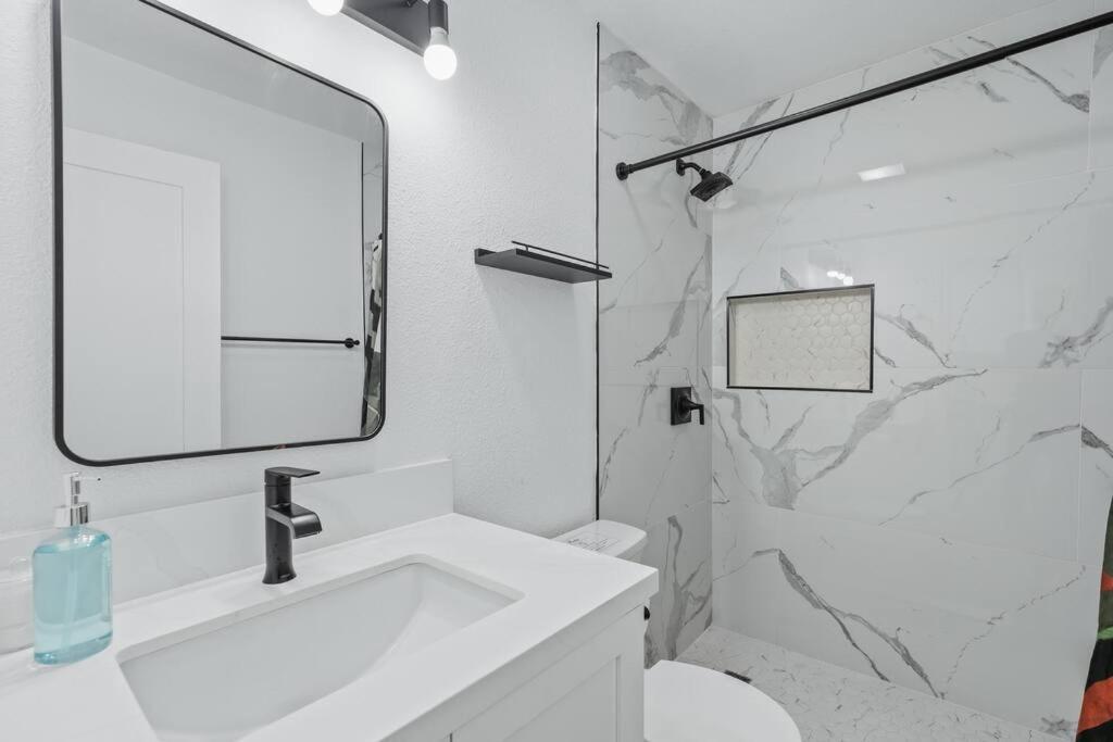 Holiday home Orange Blossom -2br Free Ev Charger & Parking