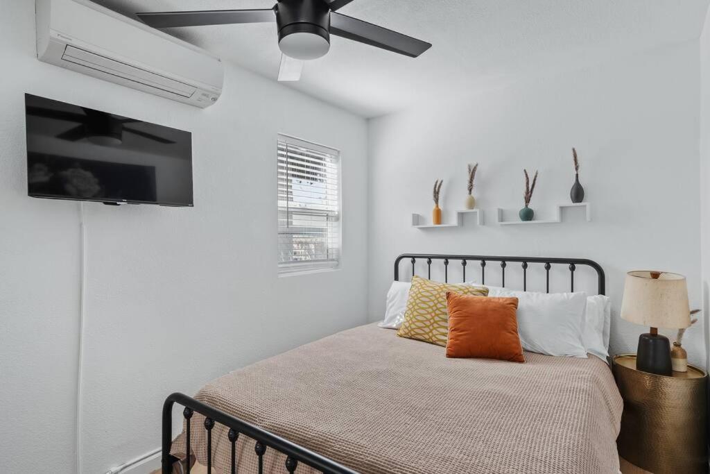 Orange Blossom -2br Free Ev Charger & Parking San Diego