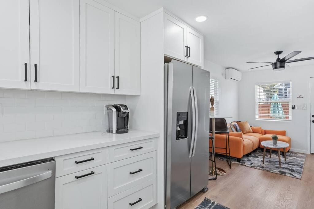 Holiday home Orange Blossom -2br Free Ev Charger & Parking