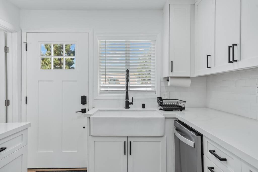 Holiday home Orange Blossom -2br Free Ev Charger & Parking
