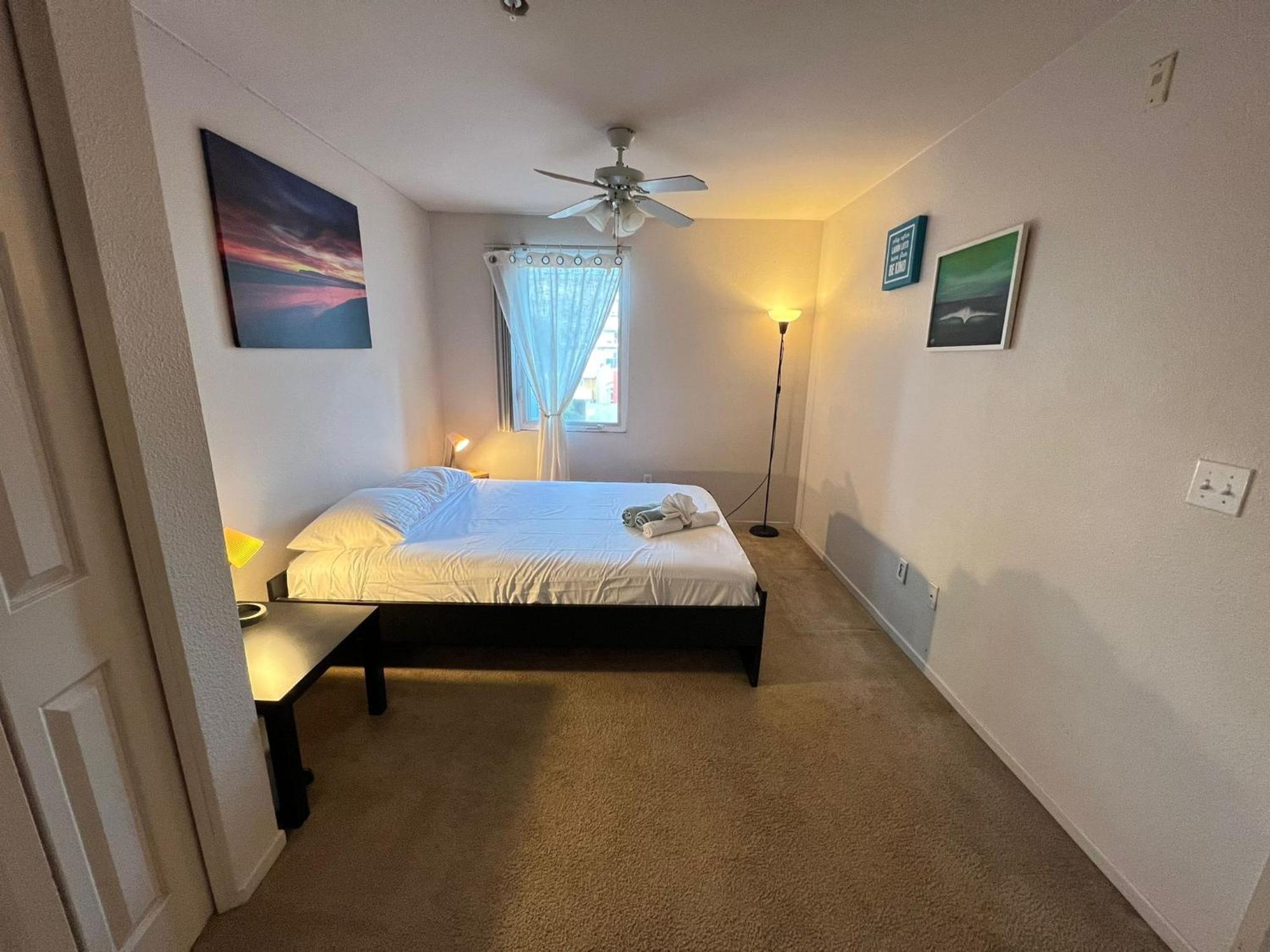House Of Sunsets By Convention Center Petco Apartment *