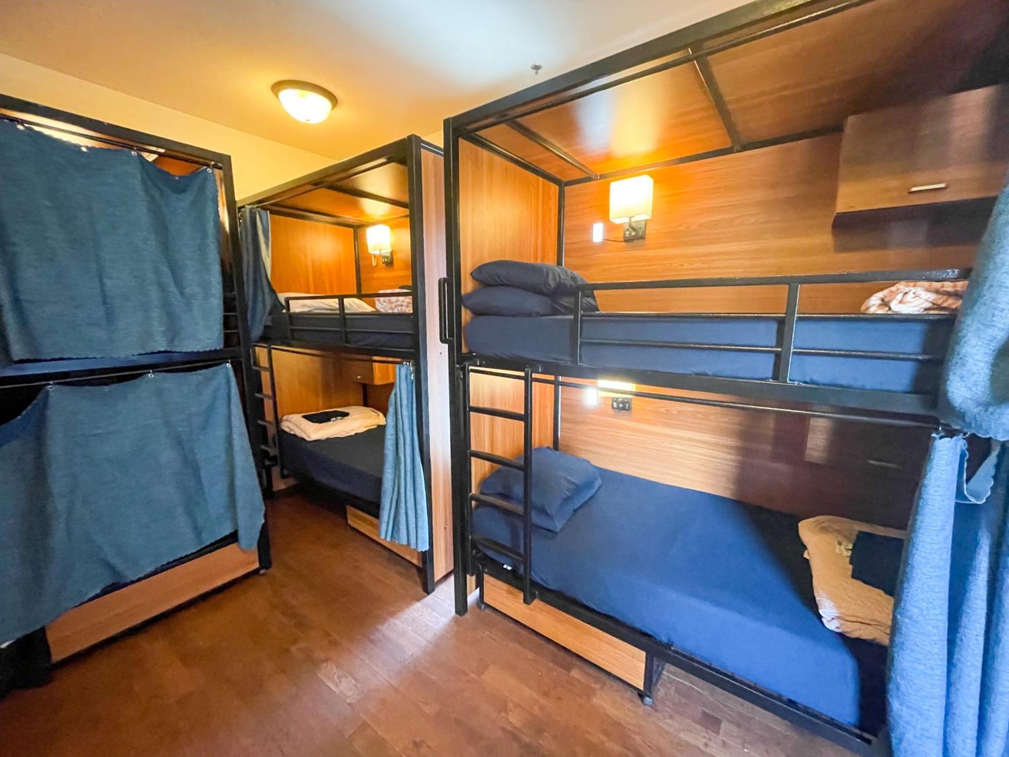 Ith Adventure (adults Only) Hostel