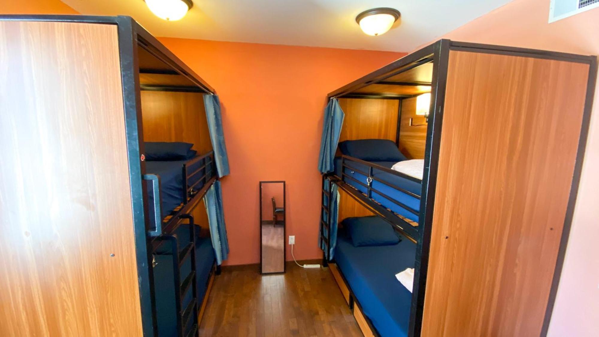 Ith Adventure (adults Only) Hostel *