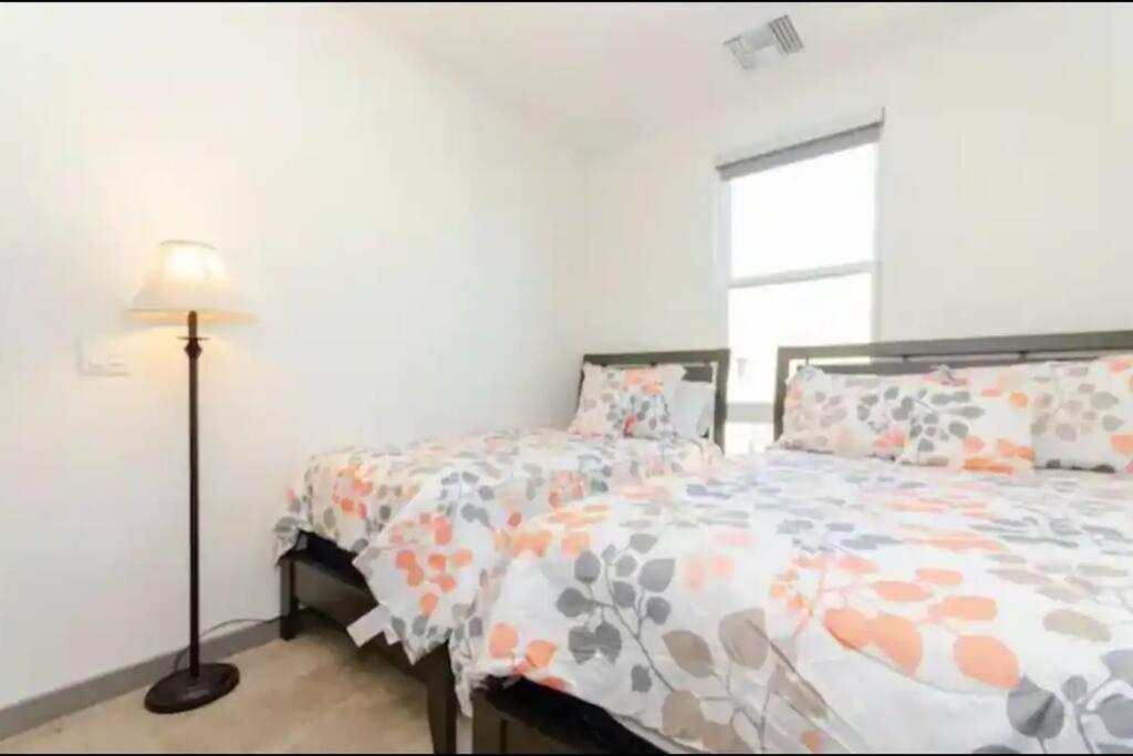 Apartment Sleeps 10 In Gaslamp Quarter Elegant 3 Bedroom Near Convention San Diego