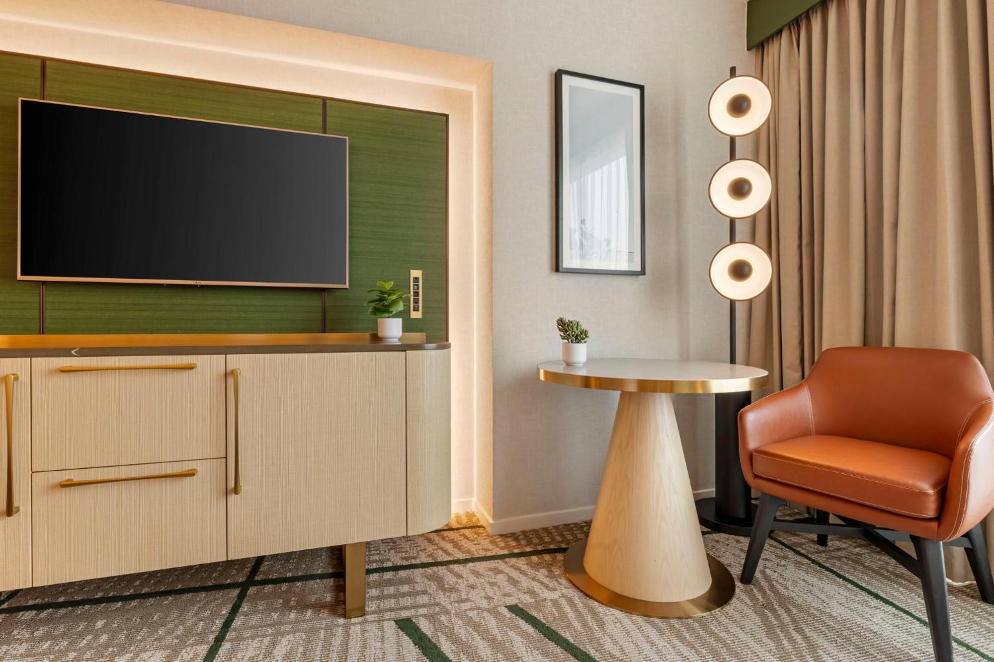 Hotel Omni 4*