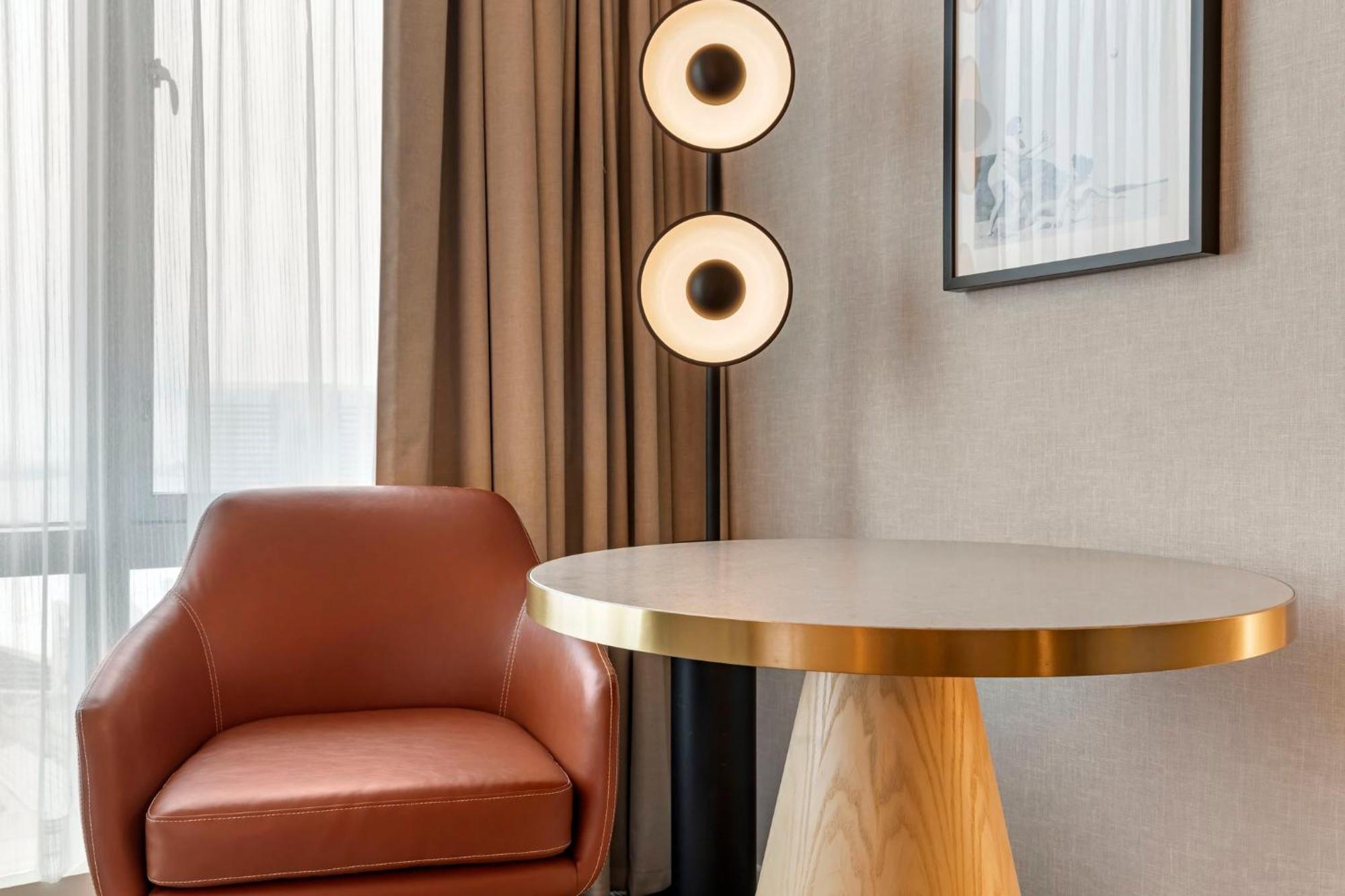 Omni Hotel 4*