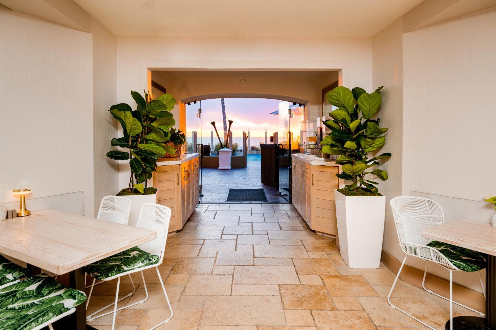Hotel Pacific Terrace