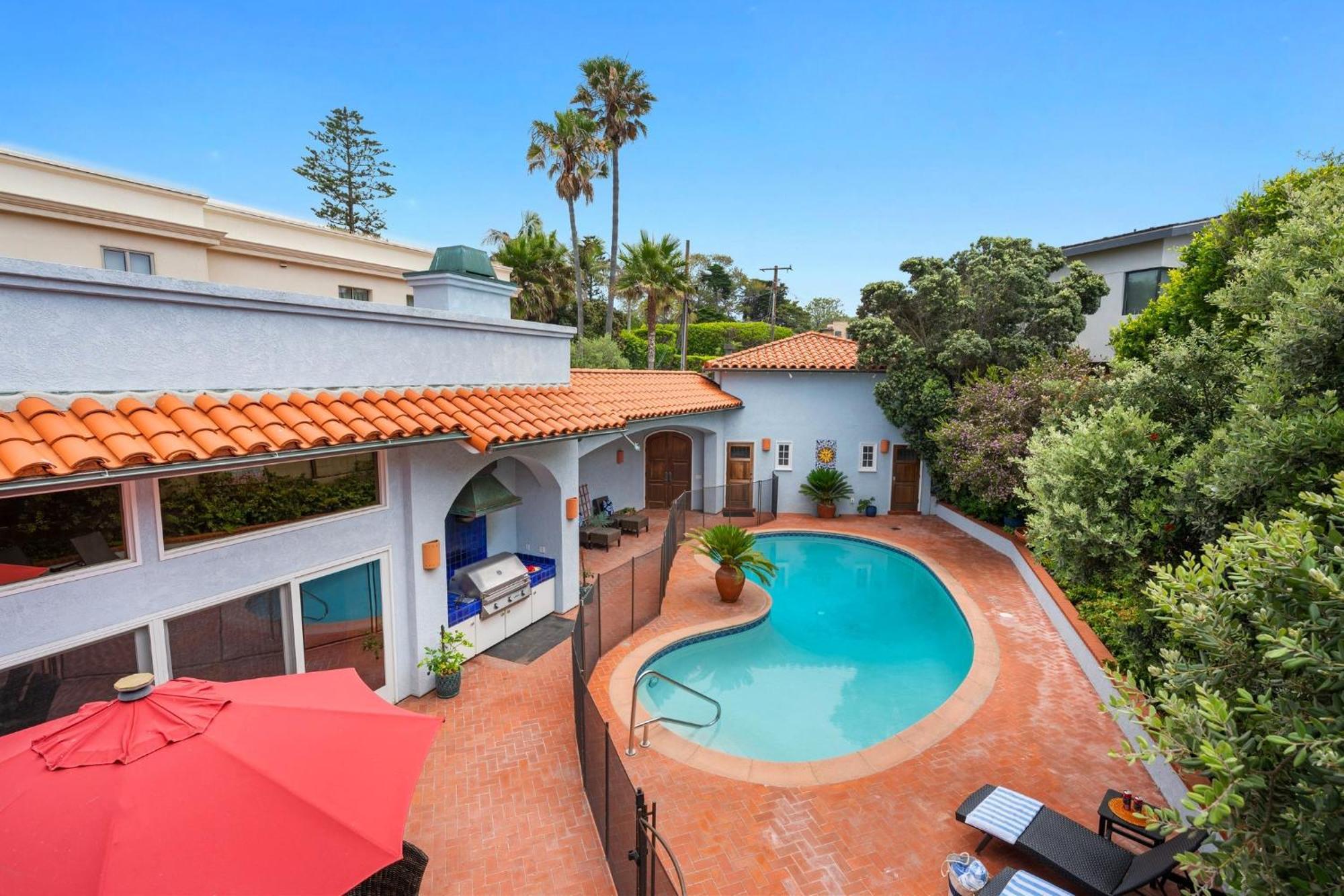 Holiday home B5250 Playa Vista Beachfront