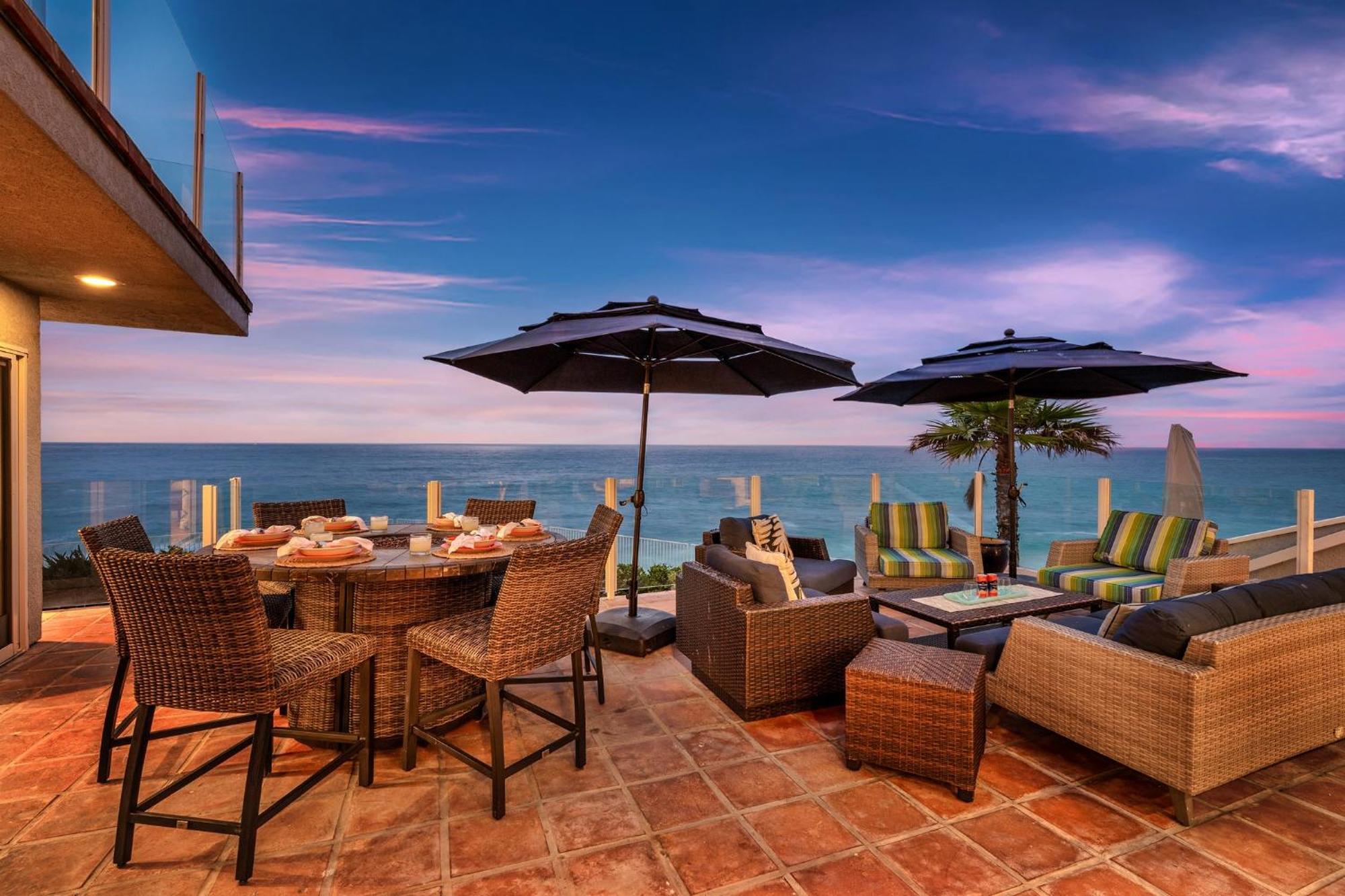 B5250 Playa Vista Beachfront Holiday home
