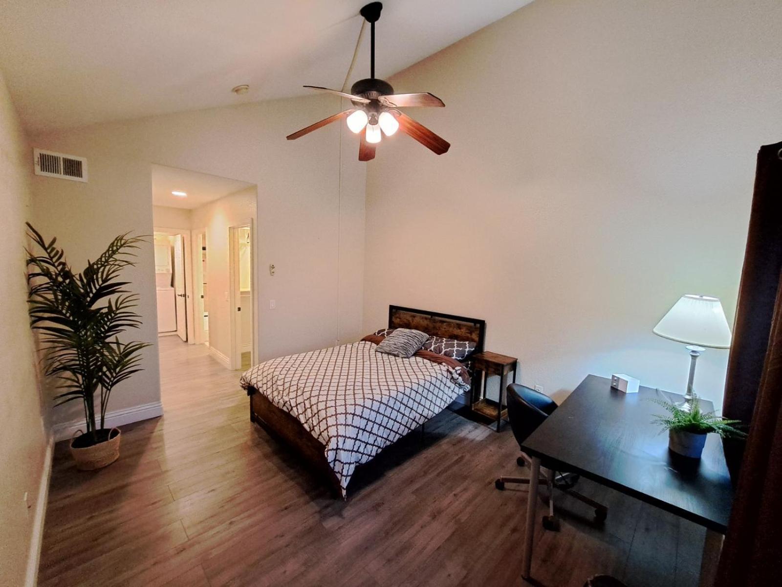 Venetian Vacation La Jolla 2 Bedrooms And 2 Bathrooms Luxury Furnished Near Beach And Utc Mall