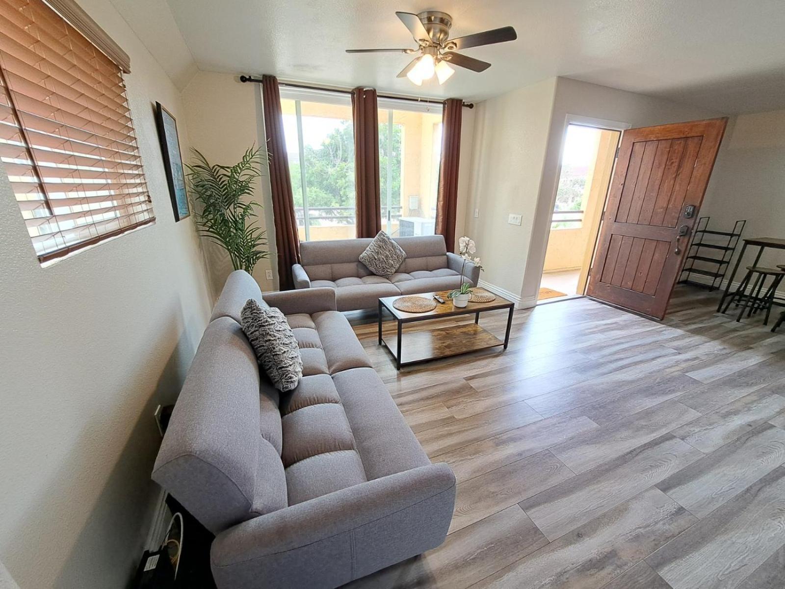 Venetian Vacation La Jolla 2 Bedrooms And 2 Bathrooms Luxury Furnished Near Beach And Utc Mall *