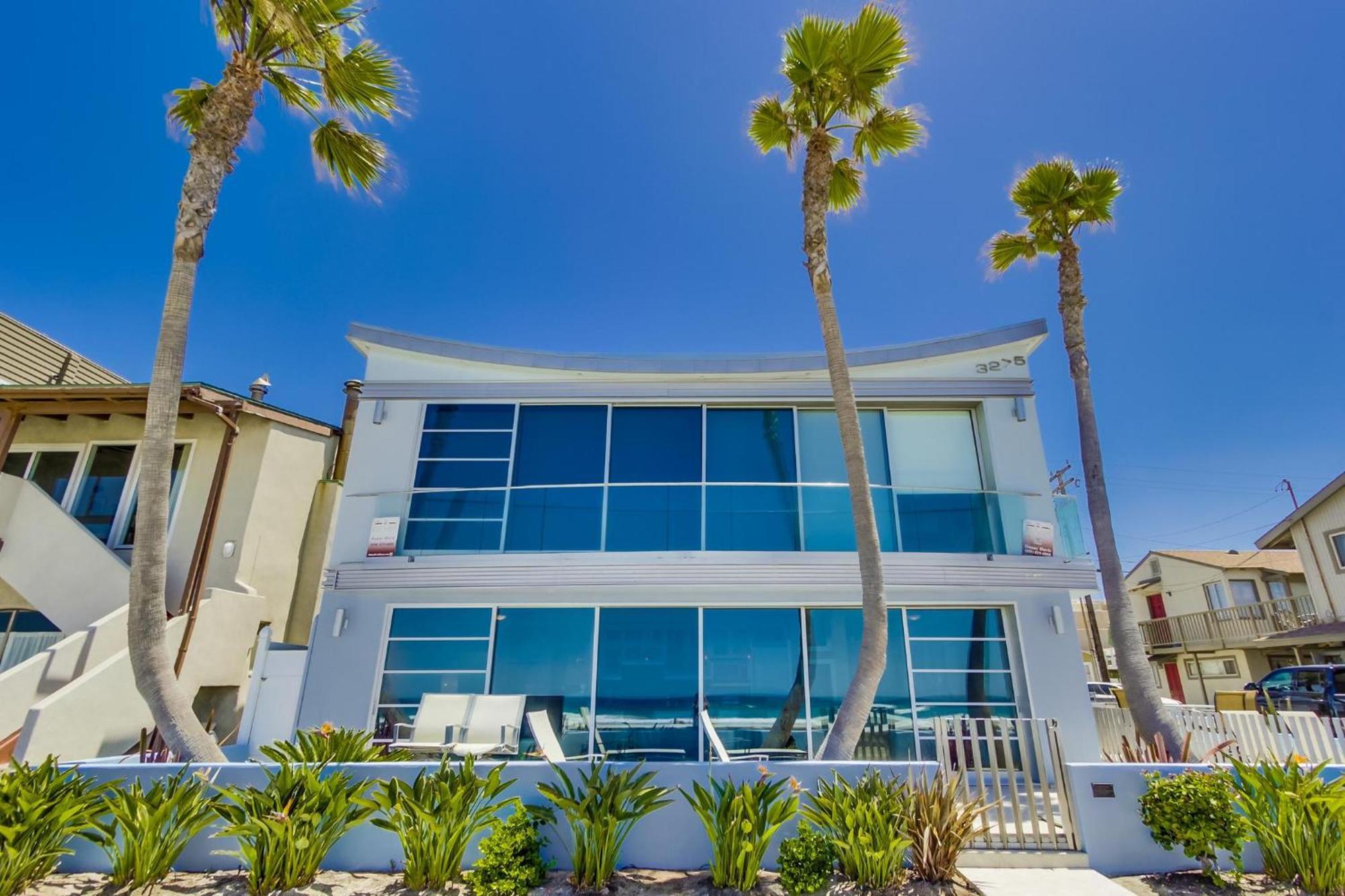 Apartment B5315 Liquid Blue I San Diego