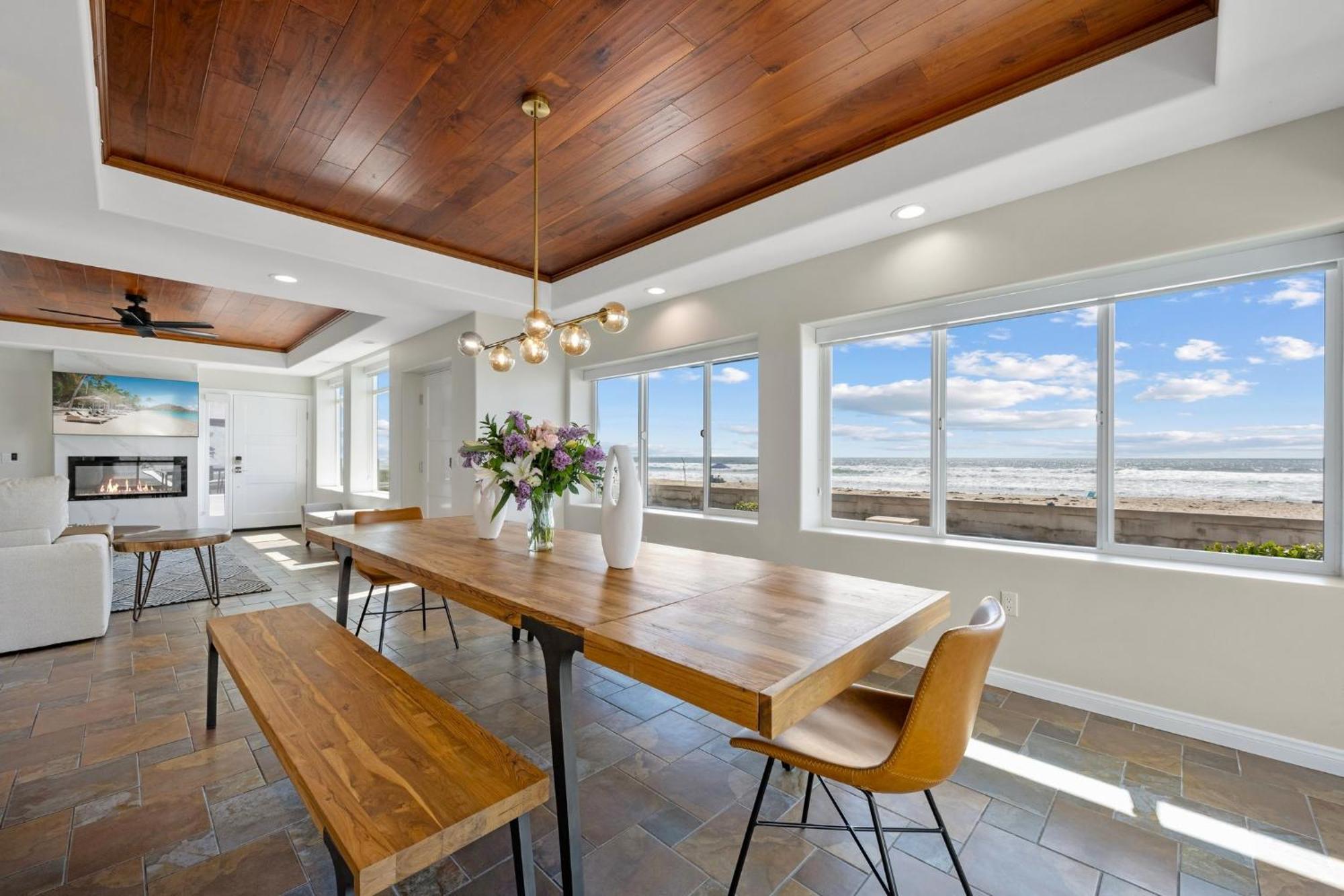 B5129 Bluewater Oceanfront 1 North