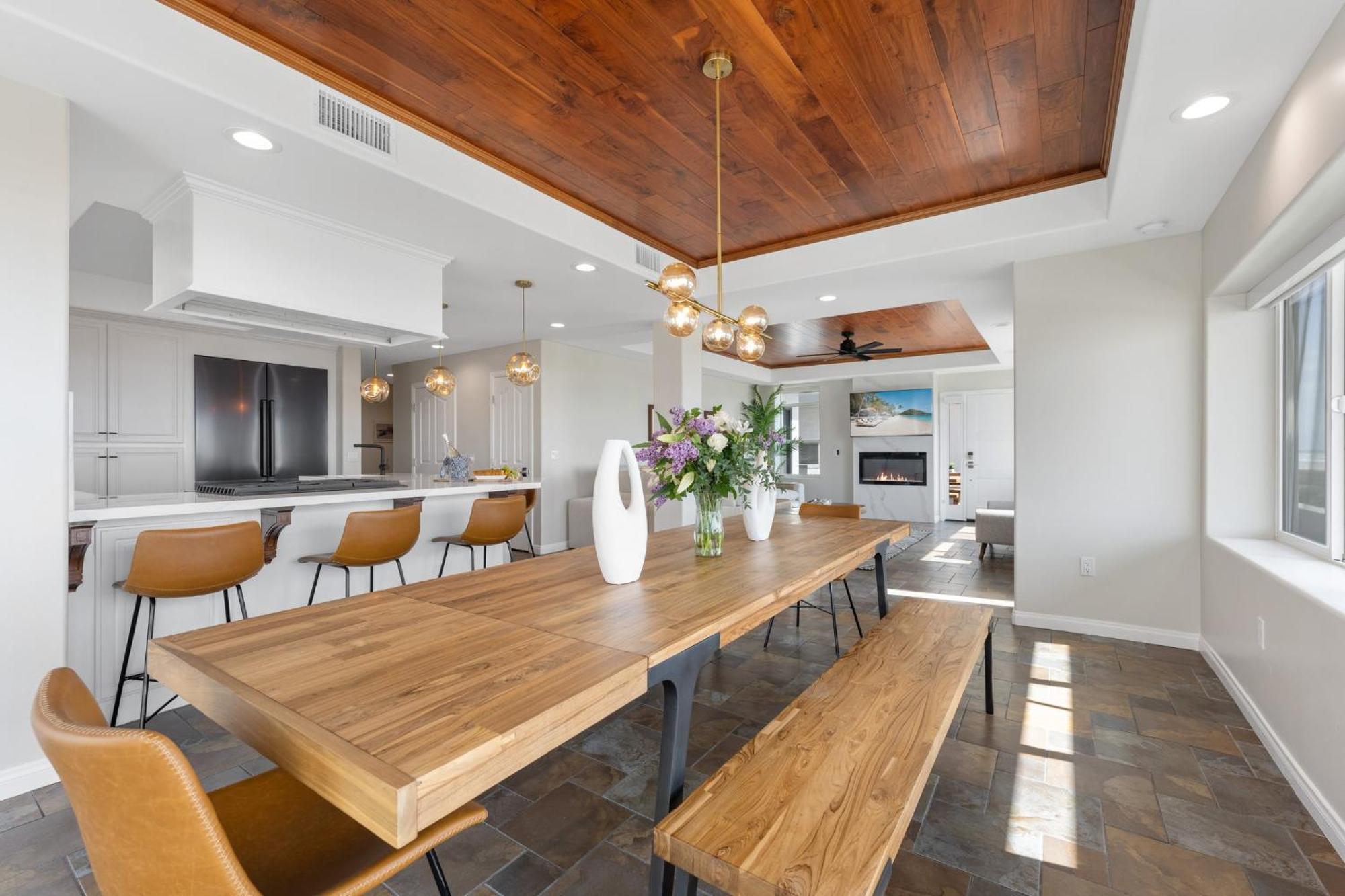 B5129 Bluewater Oceanfront 1 North *
