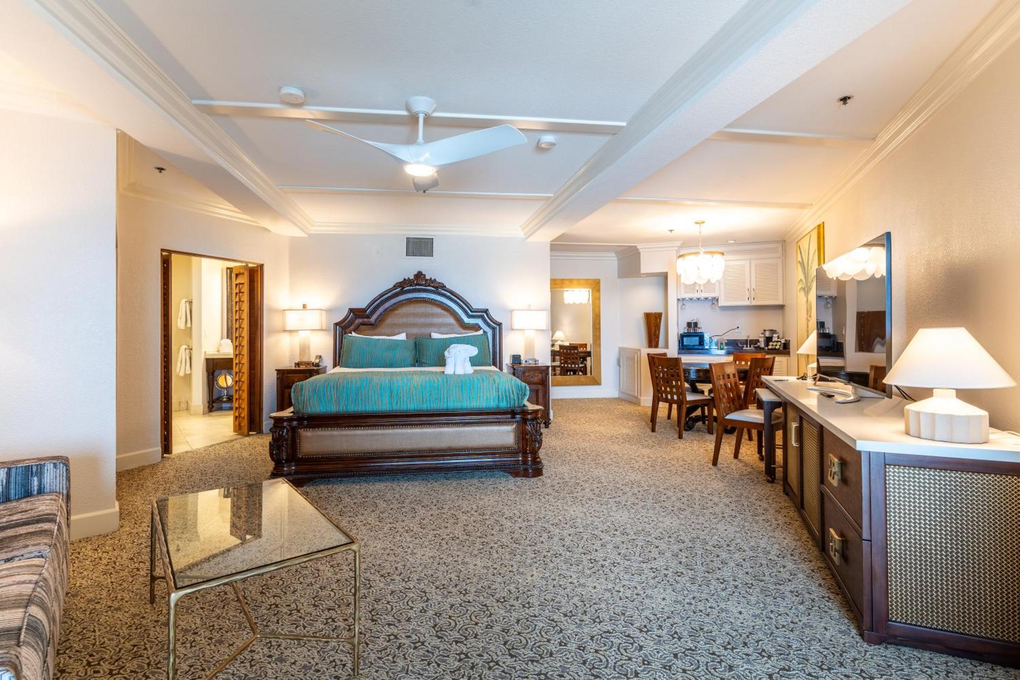 Pacific Terrace 4*