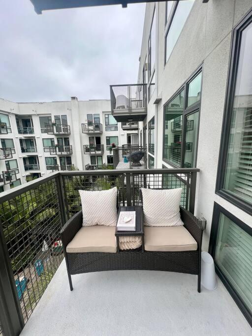 Stylish Downtown Studio Apartment San Diego