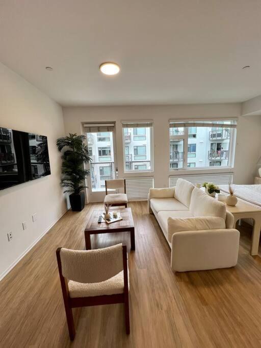 Apartment Stylish Downtown Studio *