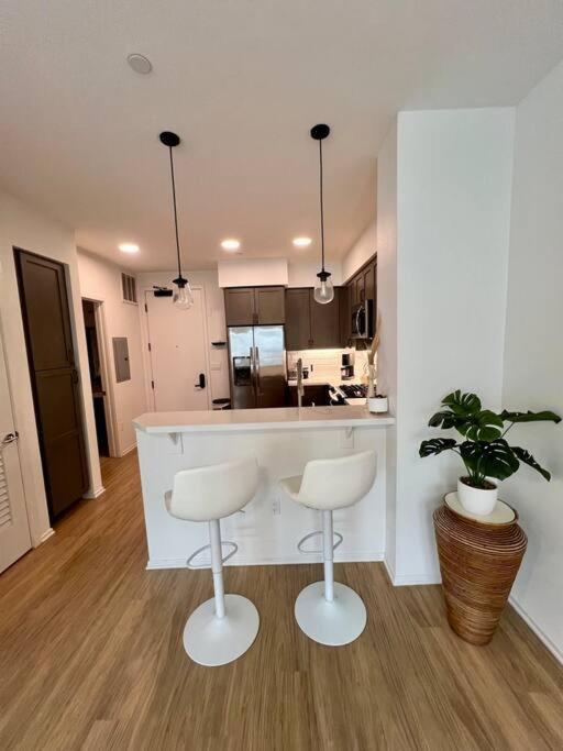 Stylish Downtown Studio *