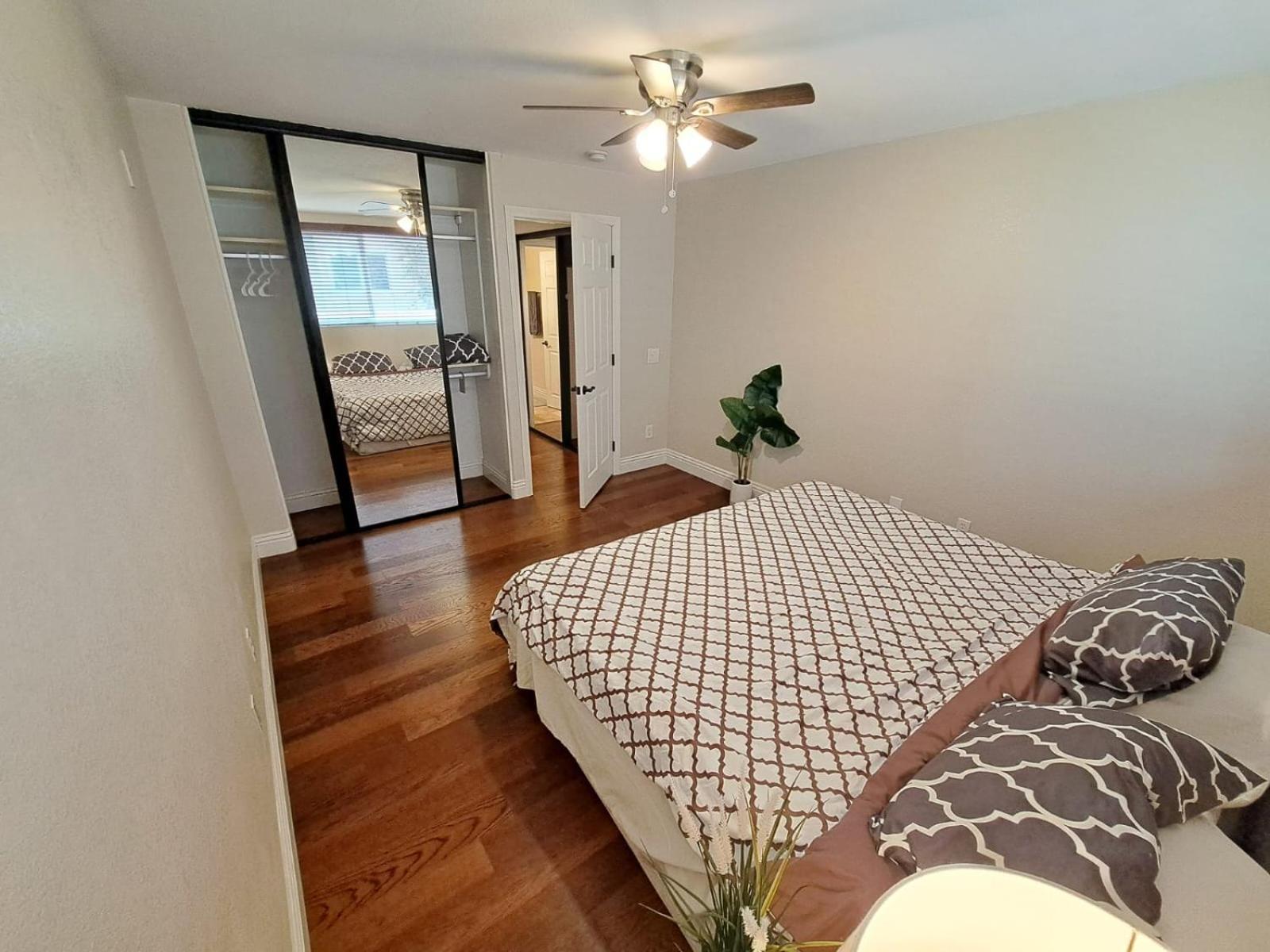 Venetian Vacation La Jolla 2 Bedrooms And 2 Bathrooms Luxury Furnished Near Beach And Utc Mall Apartment