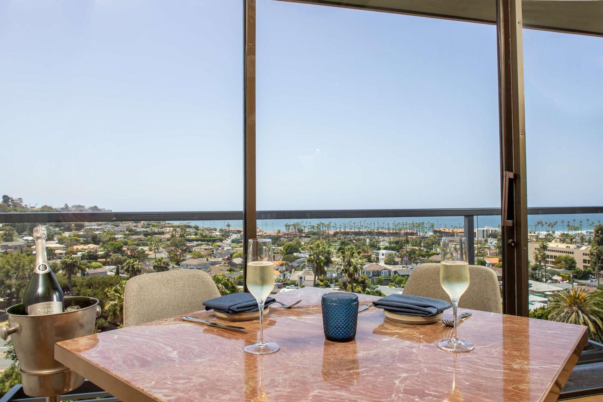 La Jolla, Curio Collection By Hilton 4*