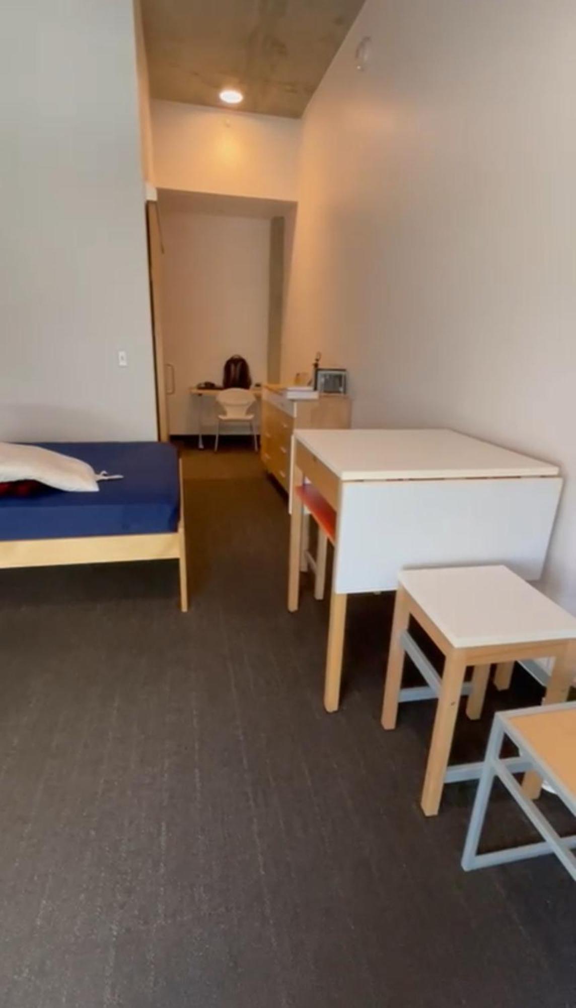 In - Ucsd Apartment *