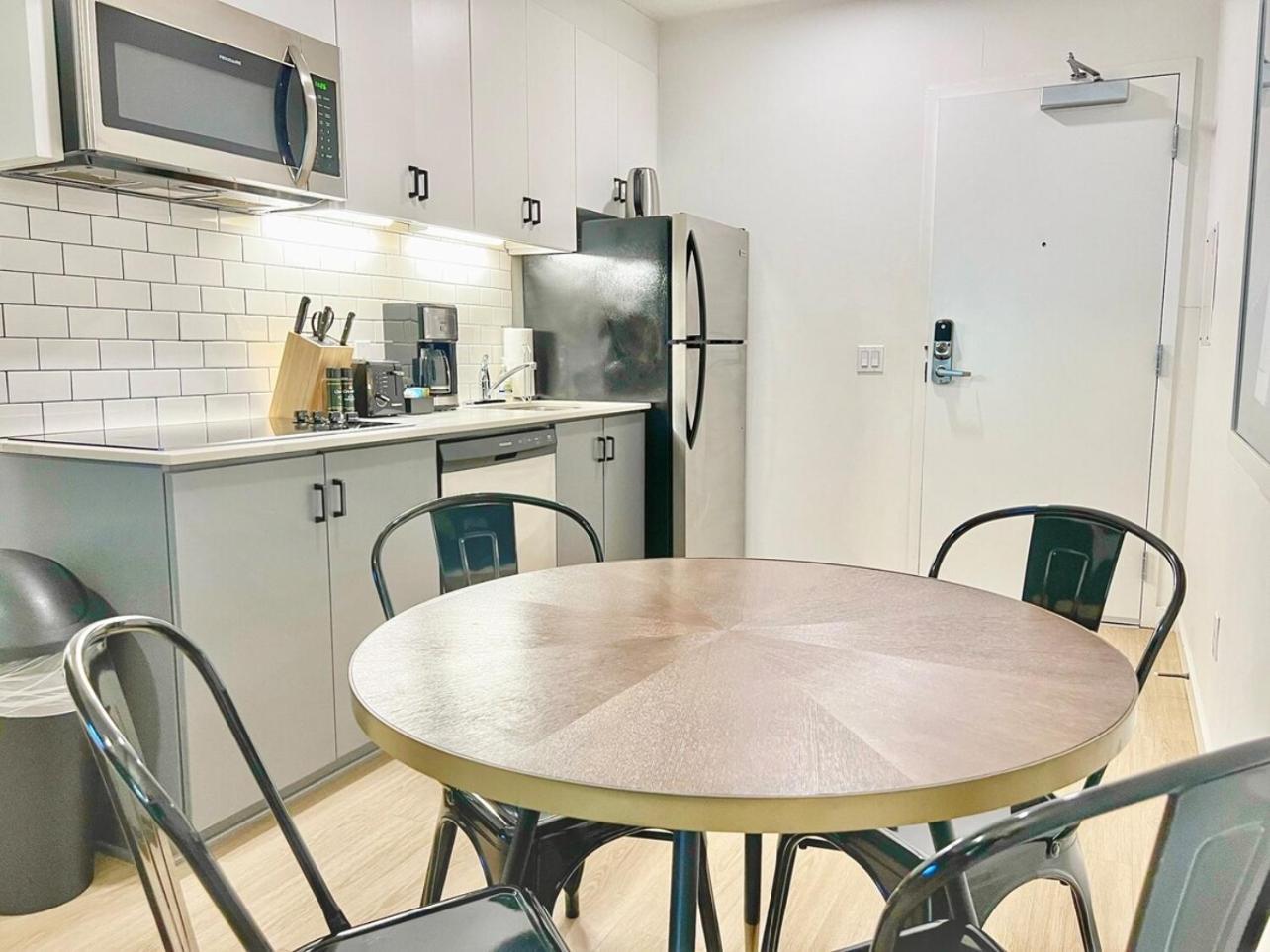 Apartment Ambient Oasis In The Heart Of