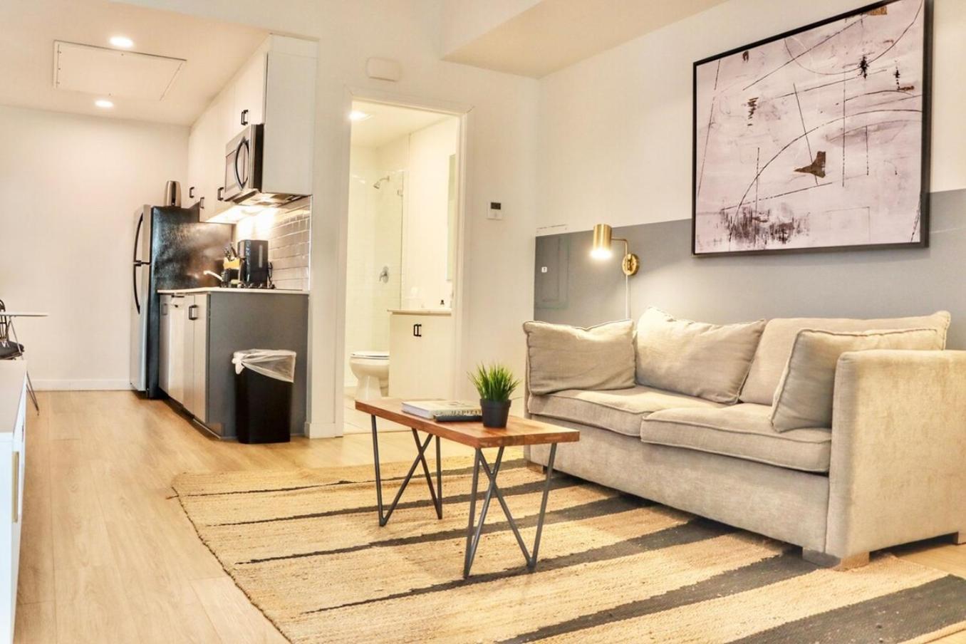 Boutique In Downtown Apartment