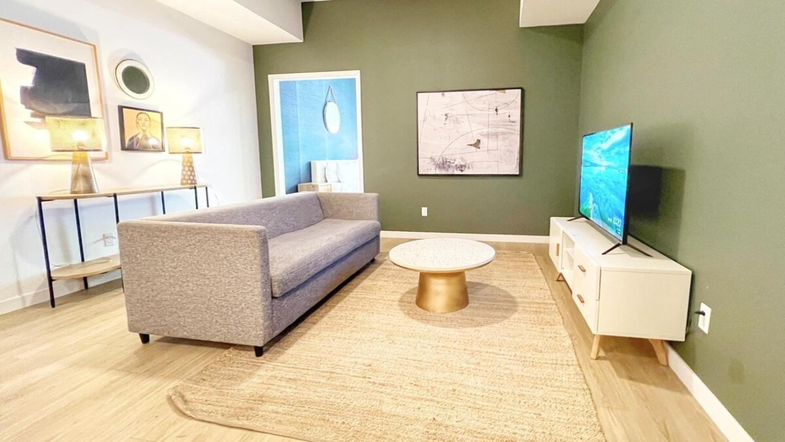 Apartment Ambient Oasis In The Heart Of *