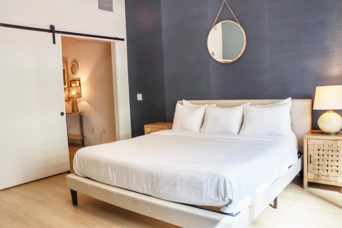 Ambient Oasis In The Heart Of * San Diego