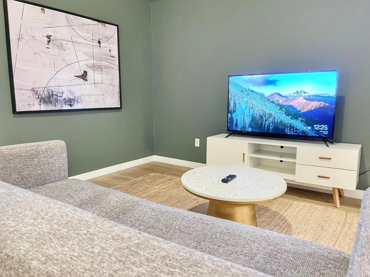 Ambient Oasis In The Heart Of * San Diego