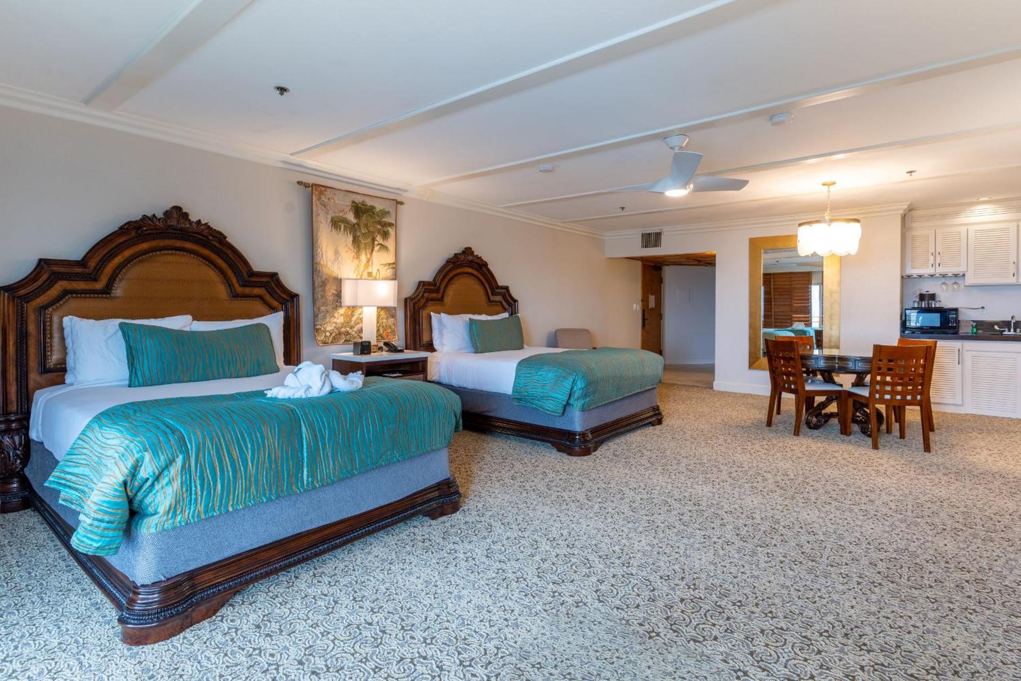 Pacific Terrace Hotel 4*