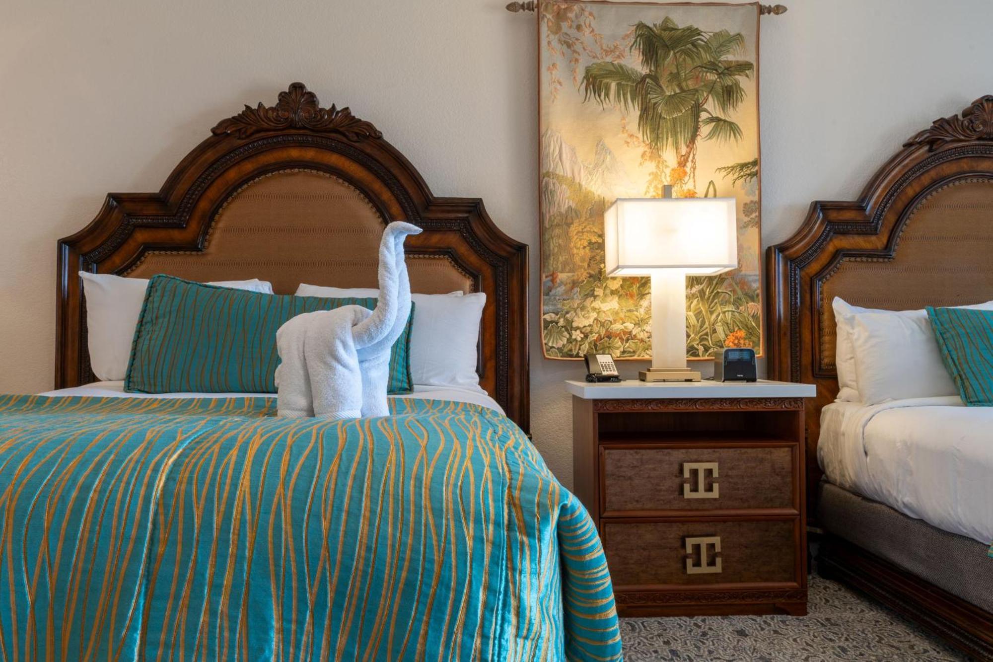 Pacific Terrace 4*