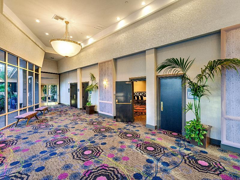 Wyndham Bayside 3*