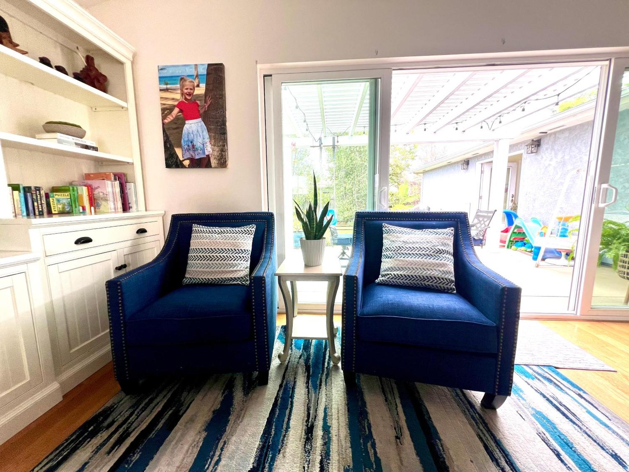 Holiday home Family Friendly Retreat With Yard And Play Area, 2000 Sq Ft, Ac, Fiber Optic Wifi