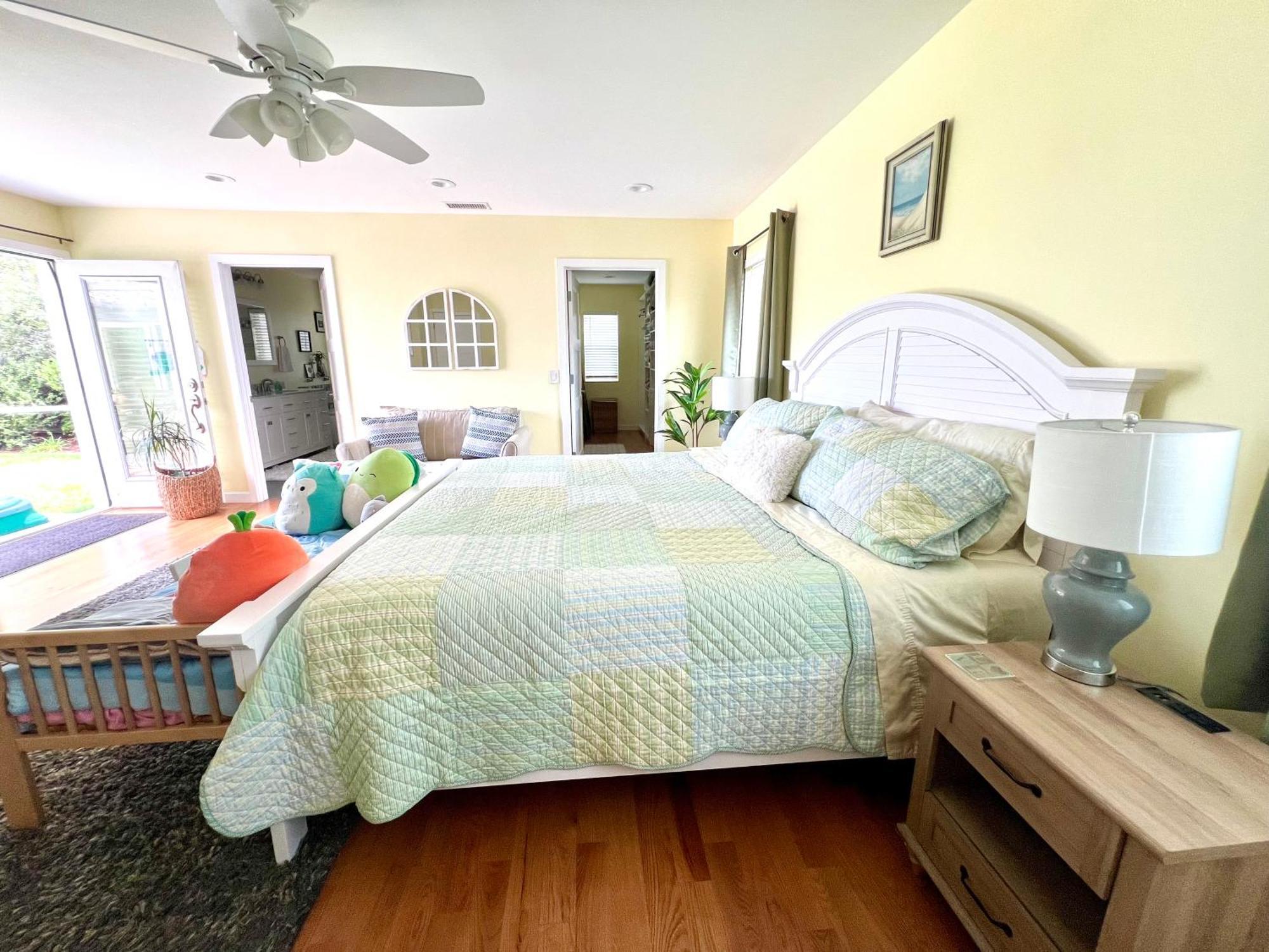 Family Friendly Retreat With Yard And Play Area, 2000 Sq Ft, Ac, Fiber Optic Wifi