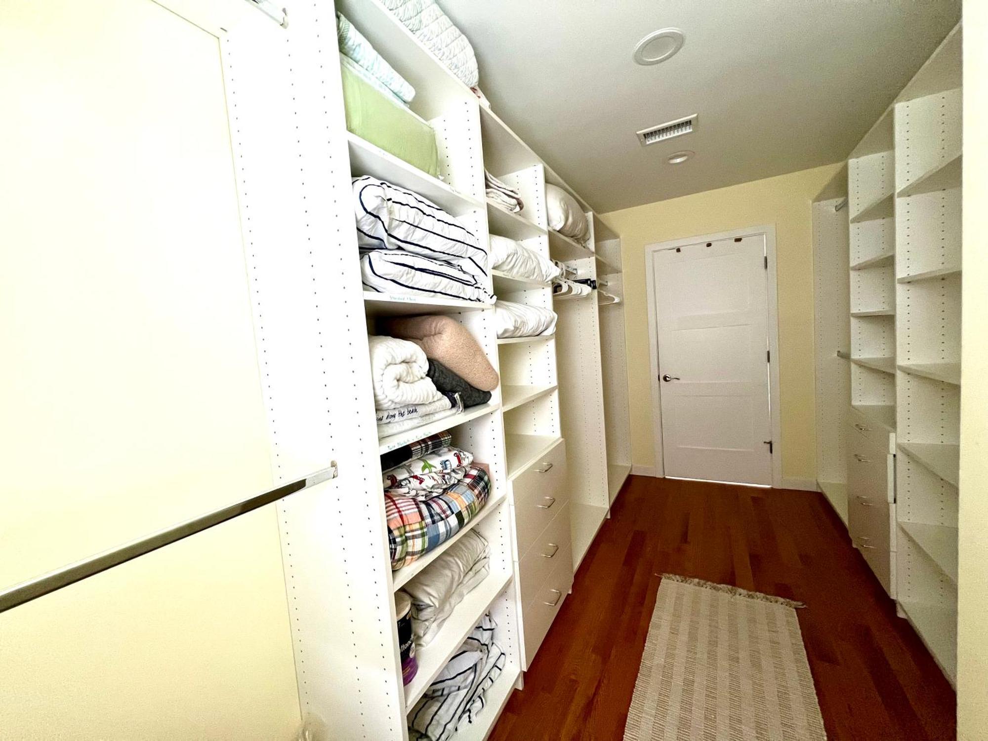 Family Friendly Retreat With Yard And Play Area, 2000 Sq Ft, Ac, Fiber Optic Wifi Holiday home *