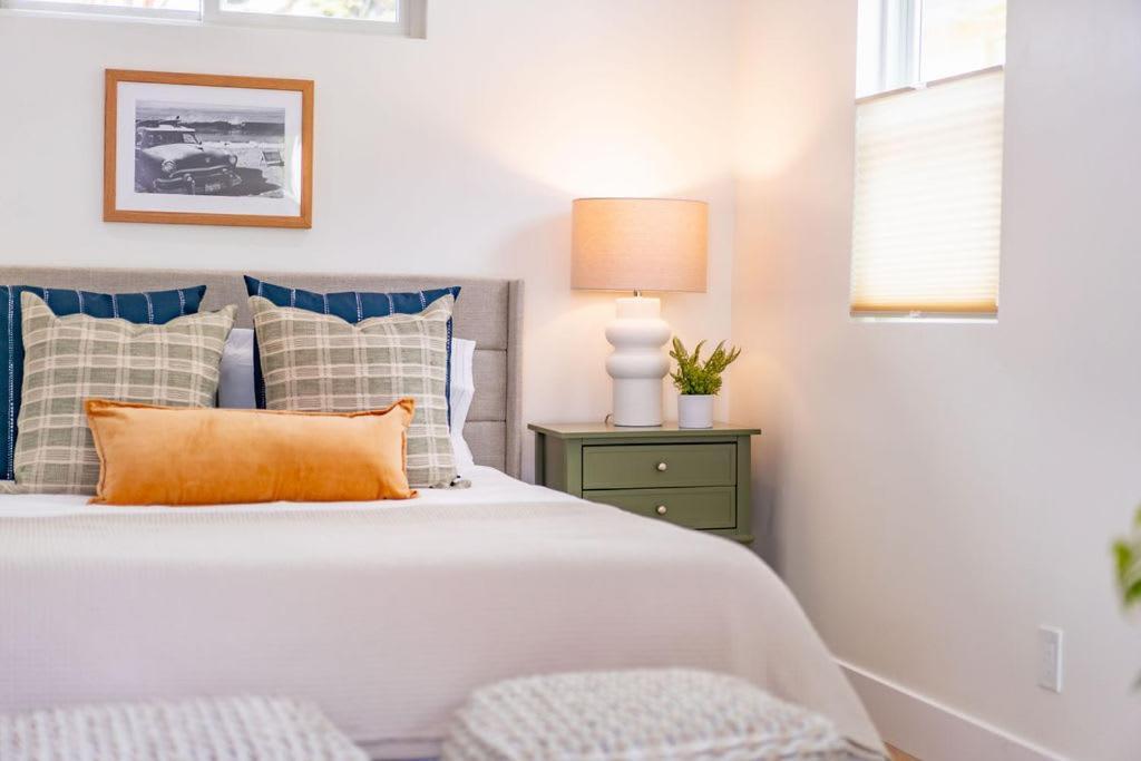 Quaint In Charming Marston Hills Apartment