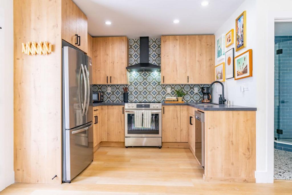 Quaint In Charming Marston Hills Apartment