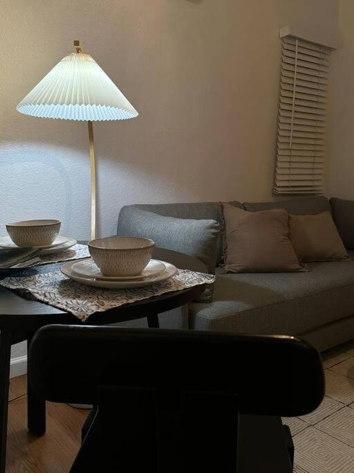 Modern Eclectic 1br By Downtown, Airport &