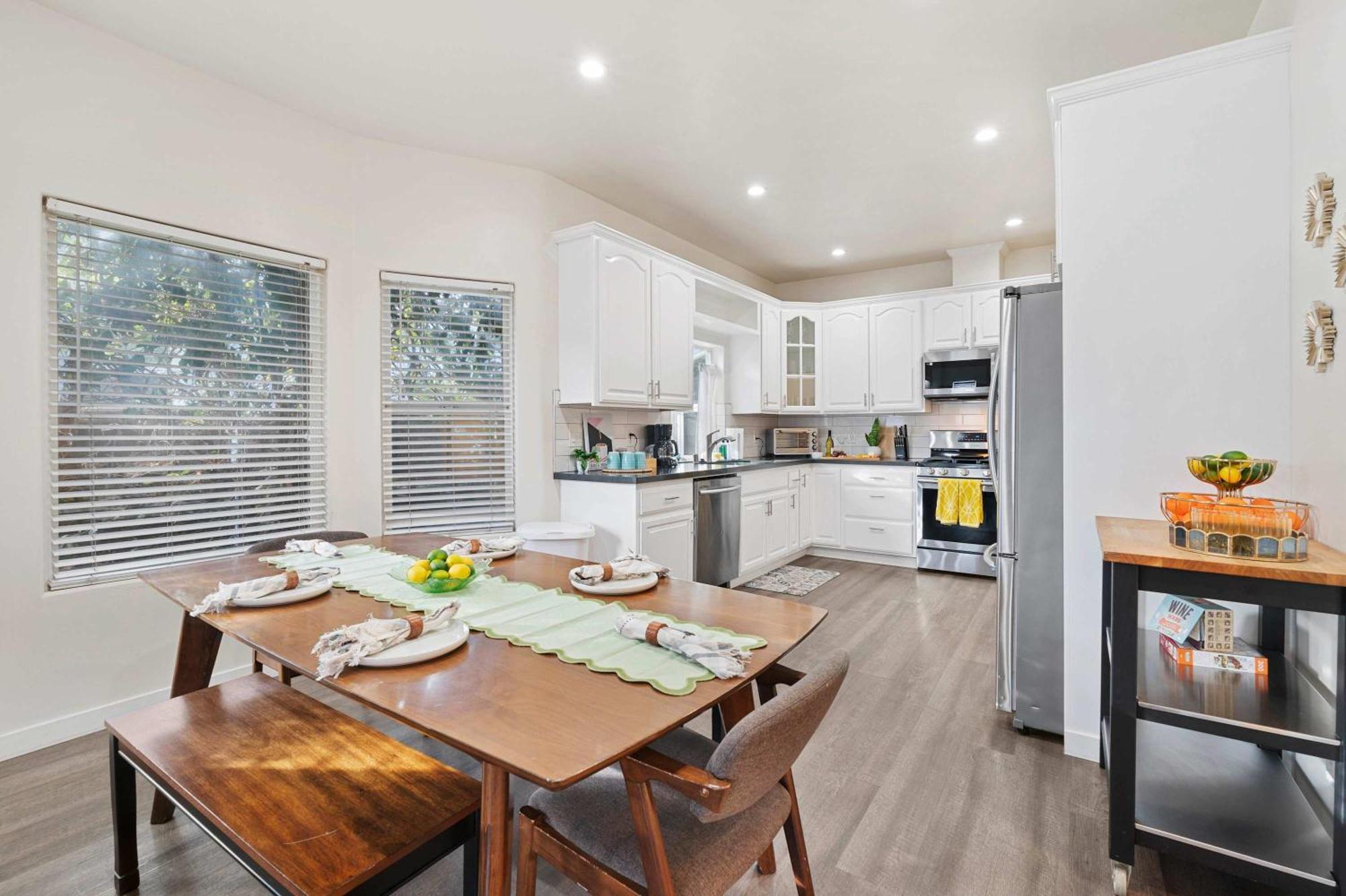 Catch N' Relax On Nimitz- Minutes From The Harbor *