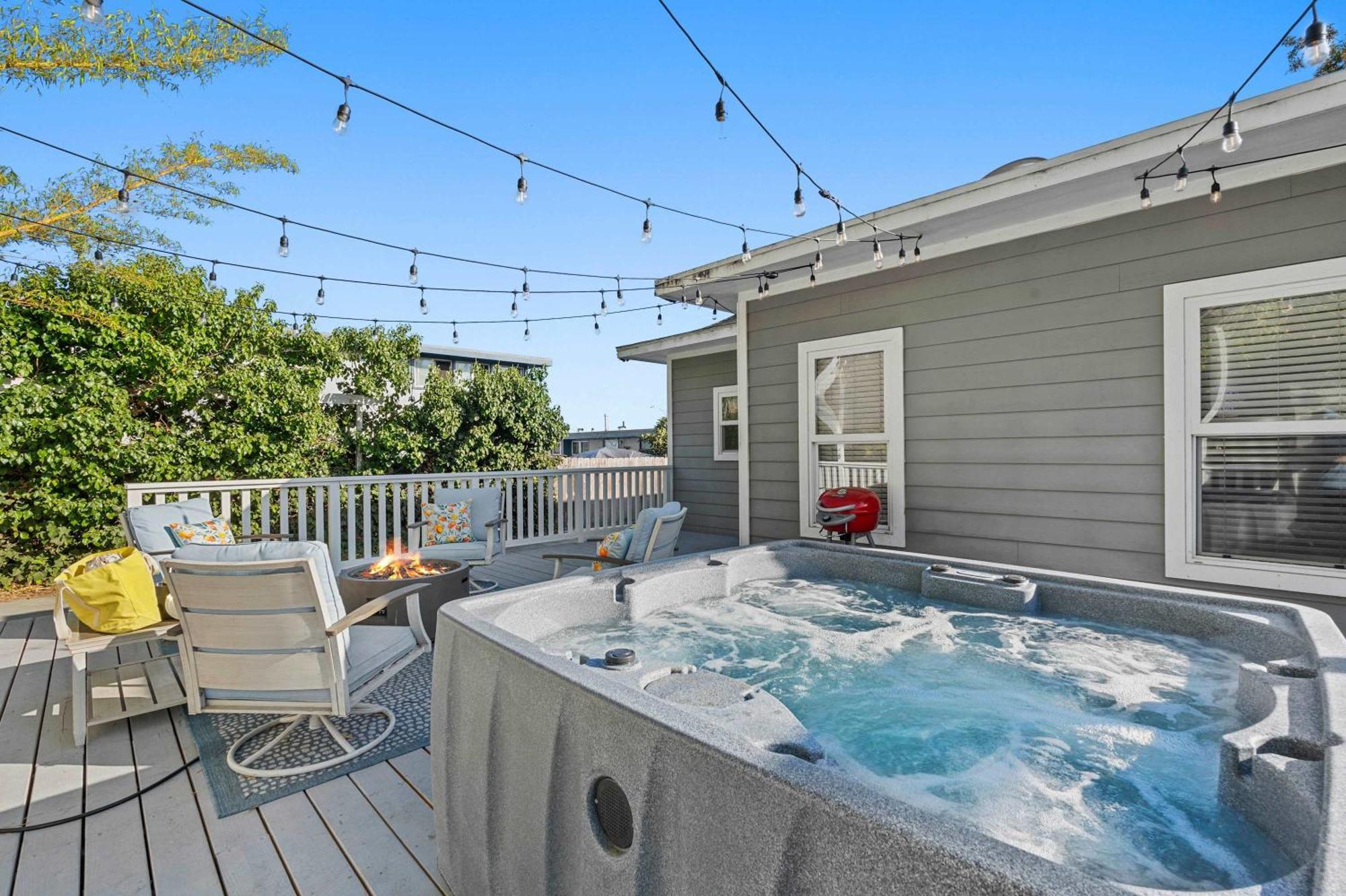 Catch N' Relax On Nimitz- Minutes From The Harbor