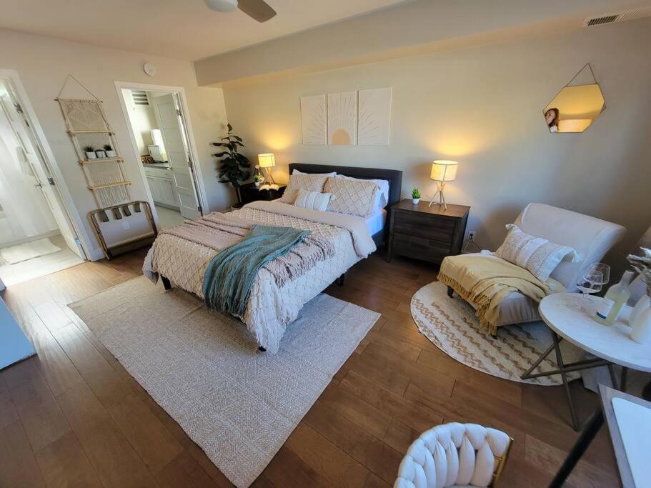 Oasis With Hot Tub, Gym, Outdoor Theater, Huge Yard Holiday home San Diego